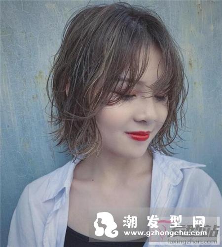 女生发量少怎么破 立体感空气烫告别秃头