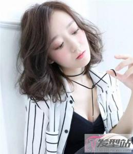 波波头烫发设计 空气感线条显瘦