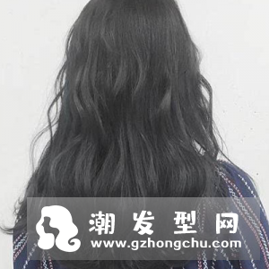 头发染黑色会掉成什么颜色 和茶色配起来是什么颜色