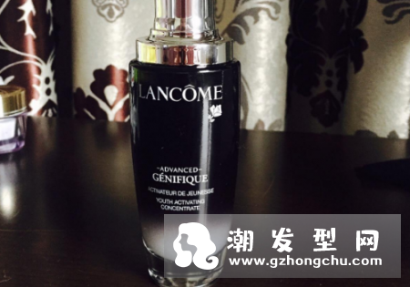 兰蔻小黑瓶可以单用吗 可以和其他精华液同用吗