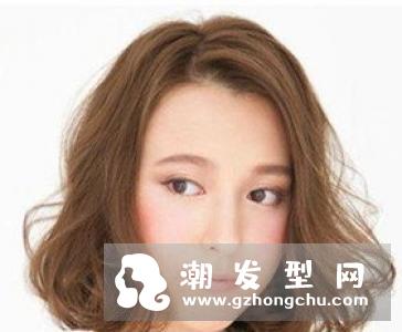 女生日系头发怎么扎 蓬松随性超简单最显气质