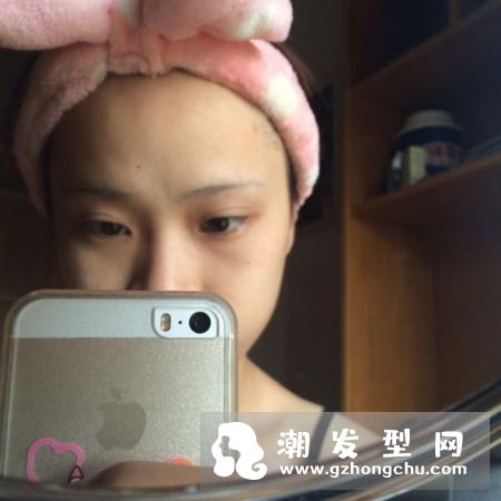 眼影脱妆怎么办 眉毛雨衣定妆来解决