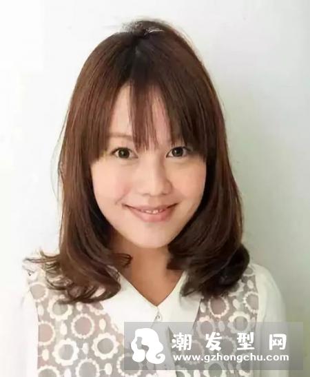 蓬松丸子头扎法步骤 可爱的怎么扎