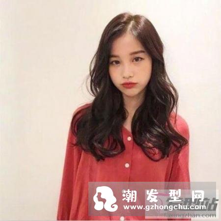 中长发烫什么卷好看 随意自然懒人卷让颜值翻番