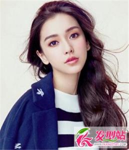 魅力万人迷中长烫发 时尚约会必备选择