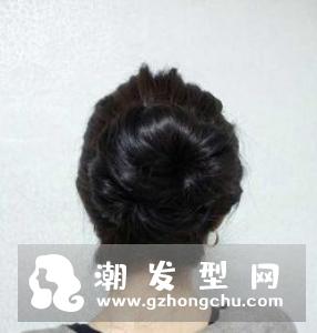 懒人扎出简单漂亮头发 慵懒系丸子头扎发绝对美翻