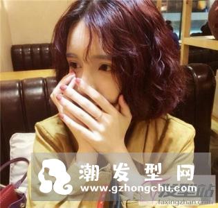 短发烫什么卷好看 小卷烫短发气质翻倍