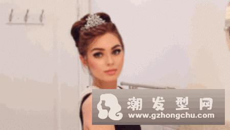 推荐几款超级简单的女生扎发 告别手残一看就会的扎发发型