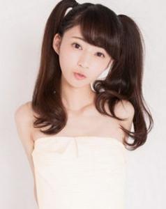 穿连衣裙扎什么头发 可爱扎发少女感满满