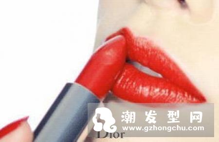 娇兰325口红真人试色 和迪奥999像吗