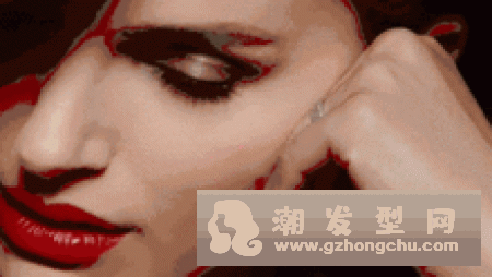 女生涂口红代表什么 能接吻么
