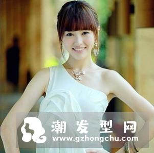 女明星哪吒头造型 俏皮减龄变青春少女