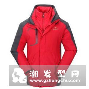 冬天穿冲锋衣暖和吗 里面穿什么