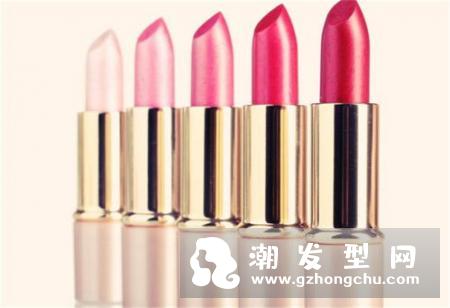 小麦色皮肤属于黑吗 适合什么颜色口红