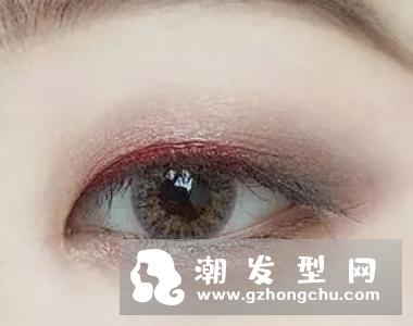 西柚色眼影怎么画 摩卡棕色的眉笔来袭