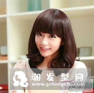 蓬松梨花头怎么打理 保持蓬蓬弹性内扣