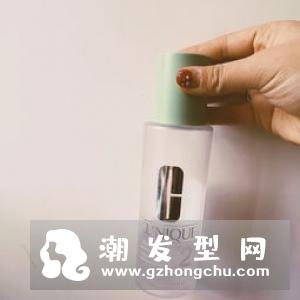 倩碧2号水有酒精和无酒精的区别 和3号水的区别