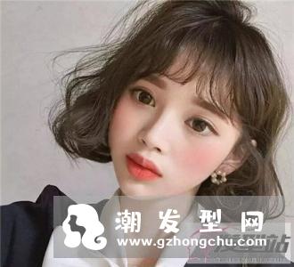 女学生短发烫发波波头 发尾制造内扣潮流显瘦少不了
