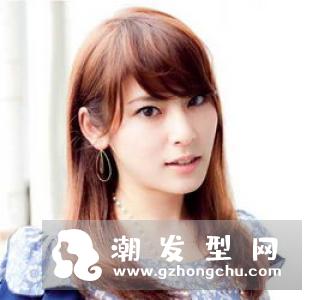 发尾微扣梨花头 韩式淑女OL气质
