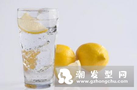 丰胸的蜂蜜柠檬水是哪种蜂蜜 什么时候喝好