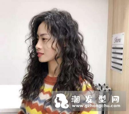 头发少烫羊毛卷真的好看吗 怎么打理