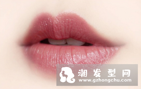 nars豆沙色口红有哪些色号 试色是怎样的