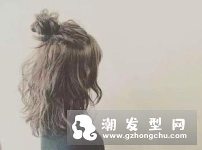 最新短发流行哪款烫发 泰迪烫空气烫纹理烫