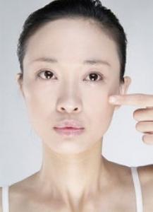 贴黑头贴之前要做什么 危害有哪些