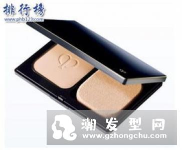 粉饼前要涂什么 怎么提高遮瑕力度