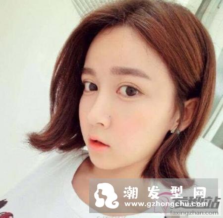 外翻波波头短发 减龄时髦又俏皮