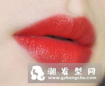 玫红色口红适合黄皮吗 适合什么肤色