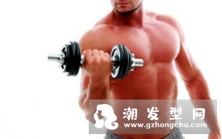 哑铃飞鸟每天做几组合适 多久练出胸肌