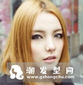 日系烫发中长发发型 每天都简单达成松软轻柔发型