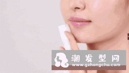 如何测试洗面奶过敏 手臂和耳朵后面来一点