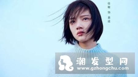 穿校服扎什么发型 甜美大方展现青春魅力