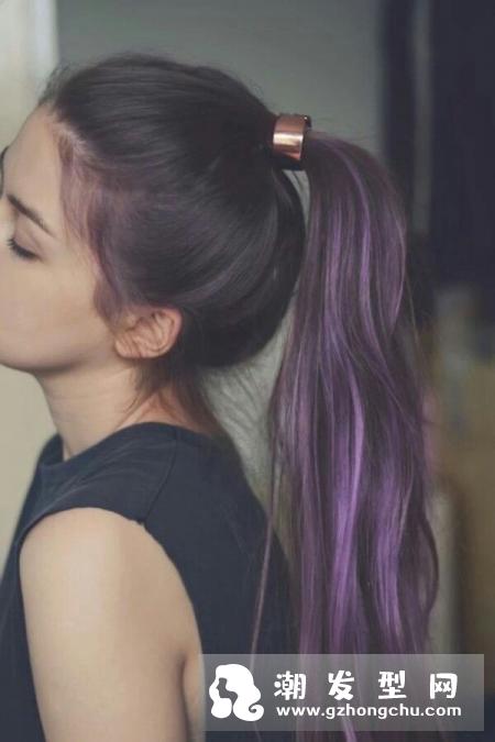 猫耳朵发型怎么扎 满屏青春少女感