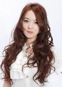 三角脸染什么颜色好看 亚麻黄很女神