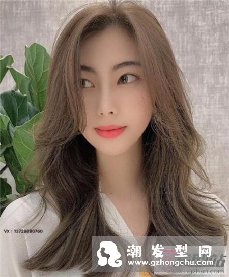 今年流行烫发出炉 “减龄烫”显瘦减龄两不误