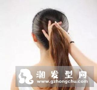 流行发型扎法图解分享 女生扎发发型轻松学超简单