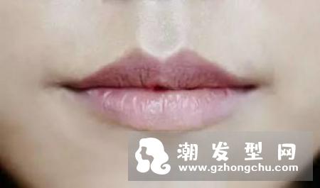 涂哑光口红怎么涂不干 小窍门要掌握