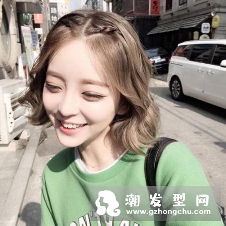 直发挑染什么颜色好看 深褐色很亮眼