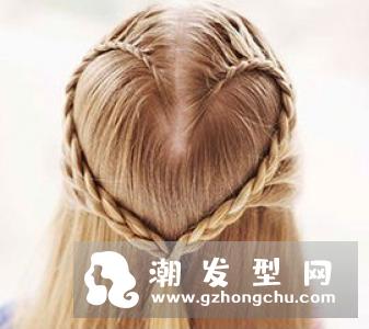 心形丸子头怎么扎好看 这样扎甜美又有少女感