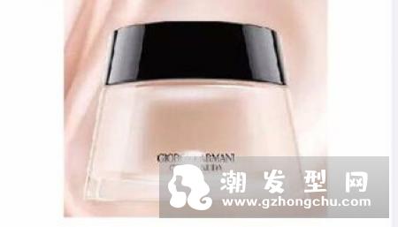 ahc和v7素颜霜哪个好用 有什么区别