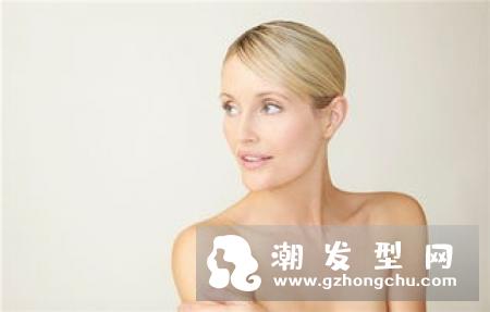 蒸脸器什么时候用最好 晚上用的好处