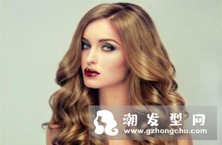 大卷发怎么打理出蓬松感 适合什么颜色