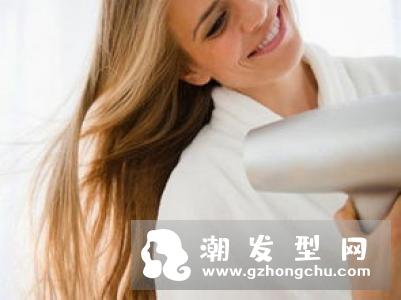 用吹风机吹头发的技巧 经常吹头发会不会脱发
