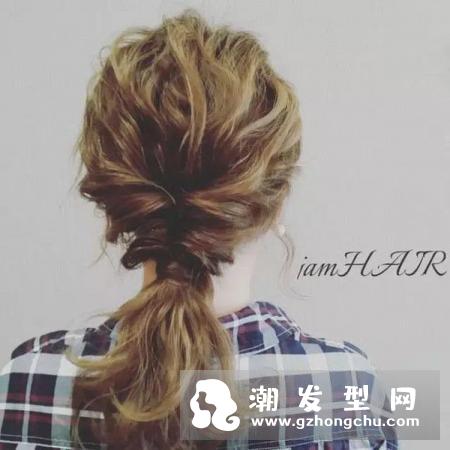 女生个性扎发发型 原宿风扎发独特吸睛