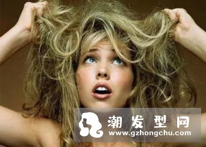 女生时尚过肩lob头发型 现在想剪还不算太晚
