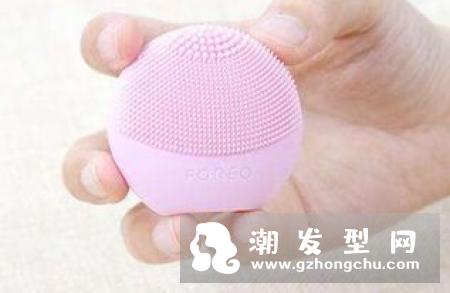 露娜玩趣版颜色怎么分 能用多久