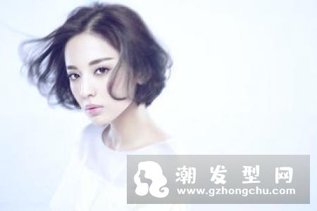 怎样编好看又简单的头发 气质女神Hebe的百辫发型学起来